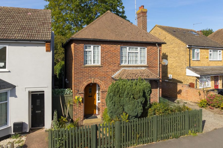 Star Road, Ashford
